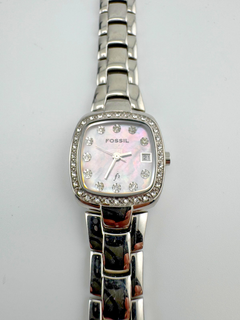 Fossil F2 ES-9966 Women's Crystal Bezel Mother of Pearl Dial Watch Date